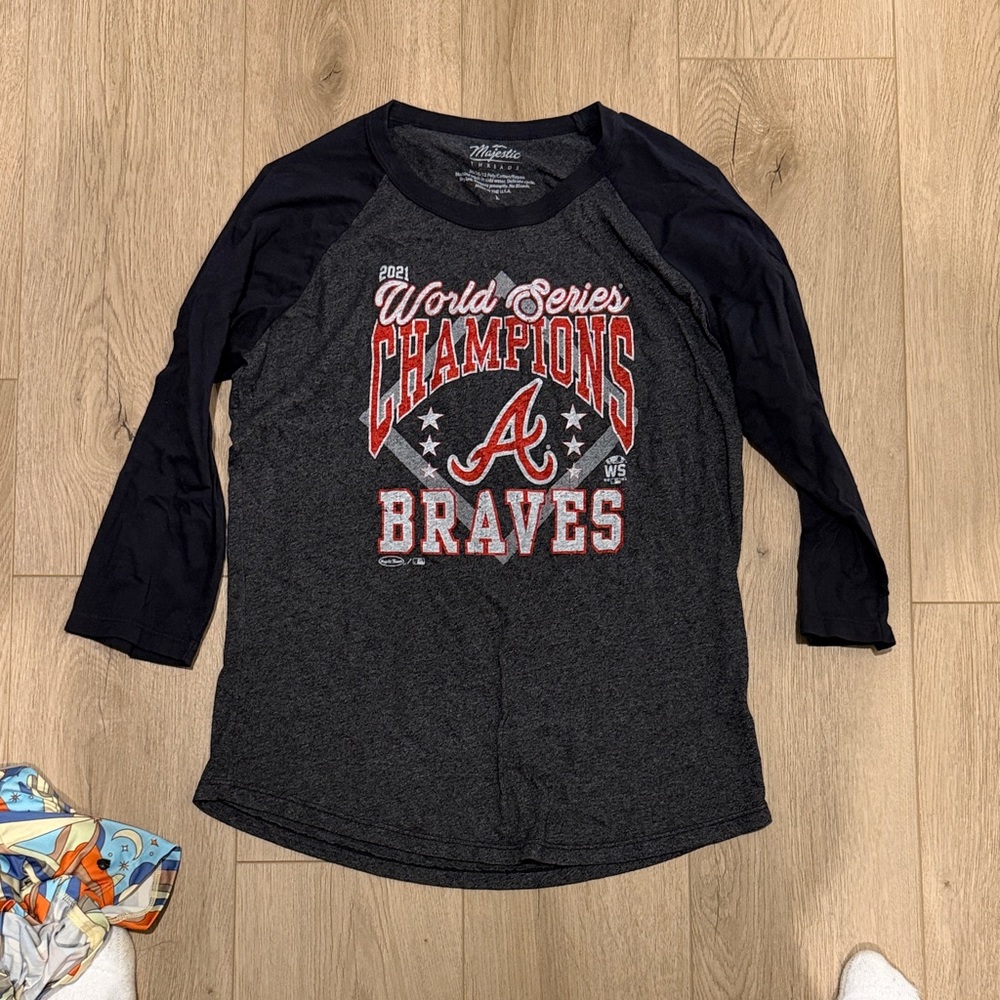 Majestic World Series MN Champions Raglan Shirt - Black and Gray